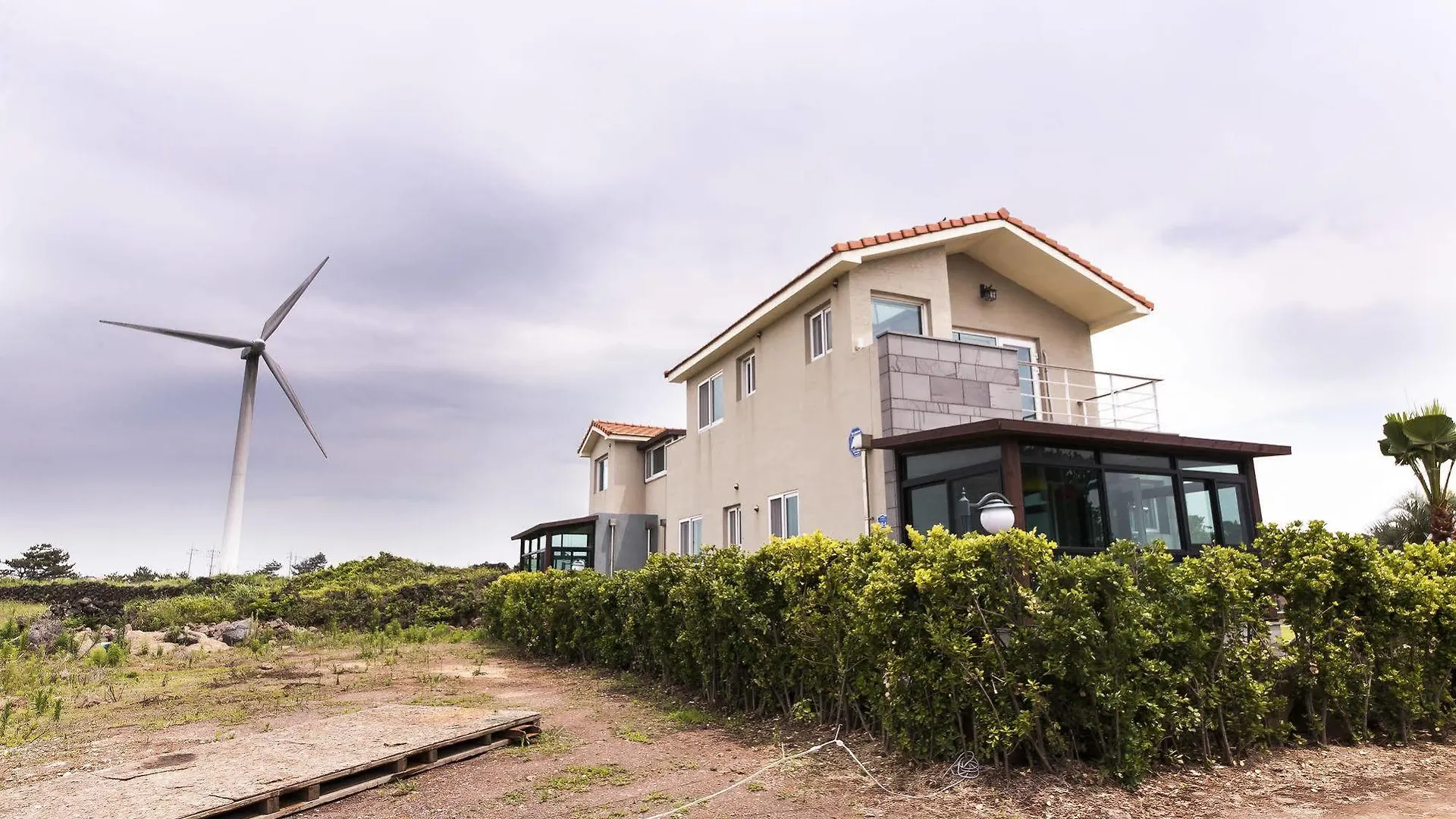 Vitamin Sea House Hotel Jeju